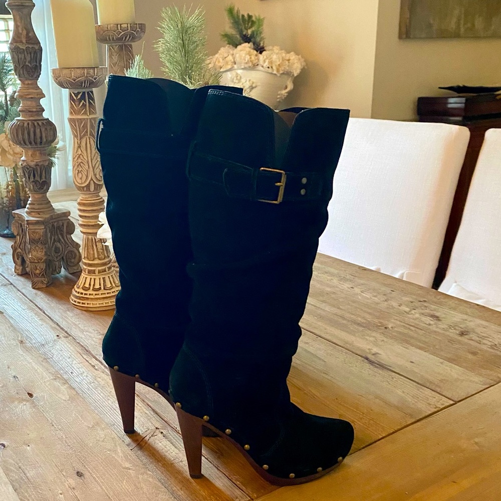 Steve Madden Black Suede Boots